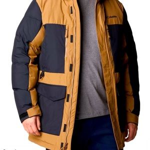 Columbia men’s size M coat new.